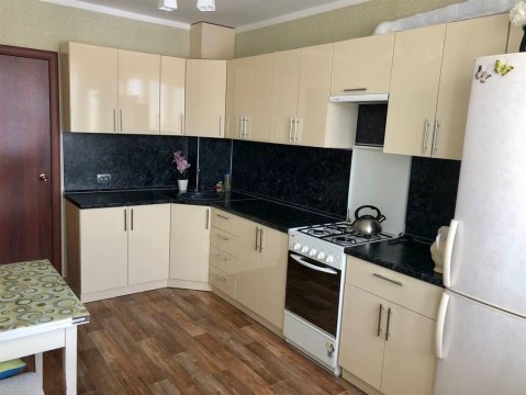 2-к квартира, 9/10 эт., 54м²