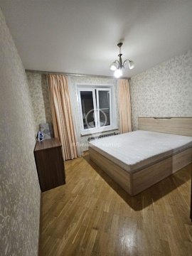 3-к квартира, 6/9 эт., 60м²